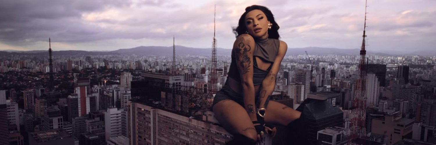 César | TIC TIC 🇧🇷🇰🇷 banner