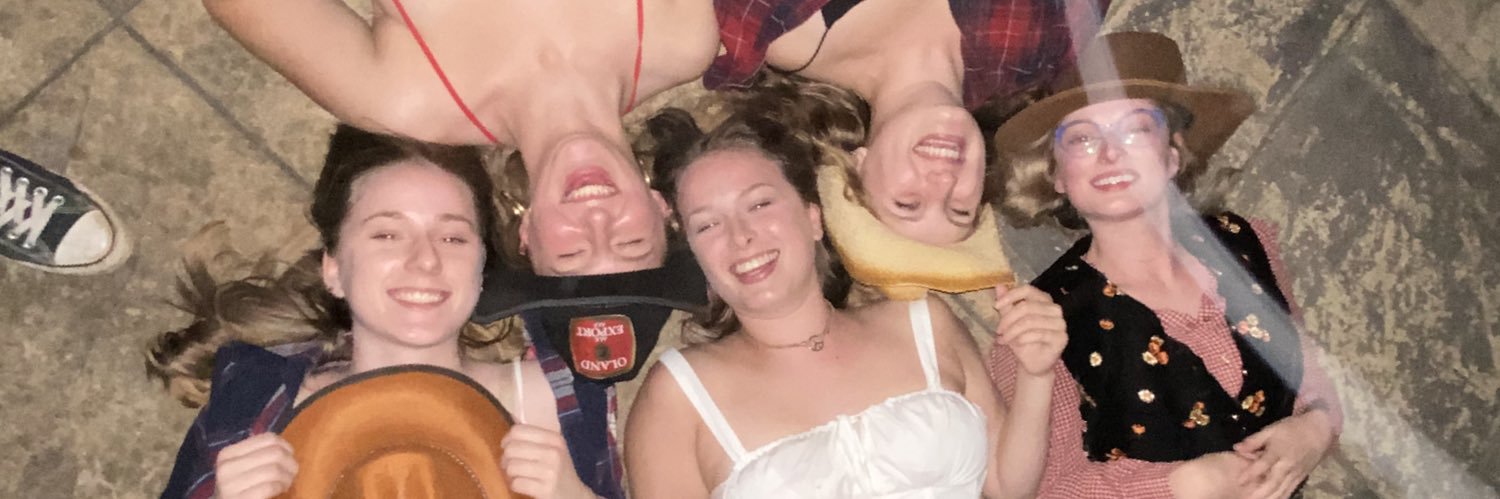 hannah_warner16's profile banner image