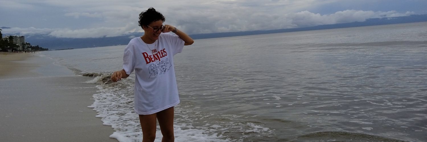 sofiimonn's profile banner image