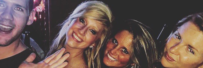laurpinklaur's profile banner image