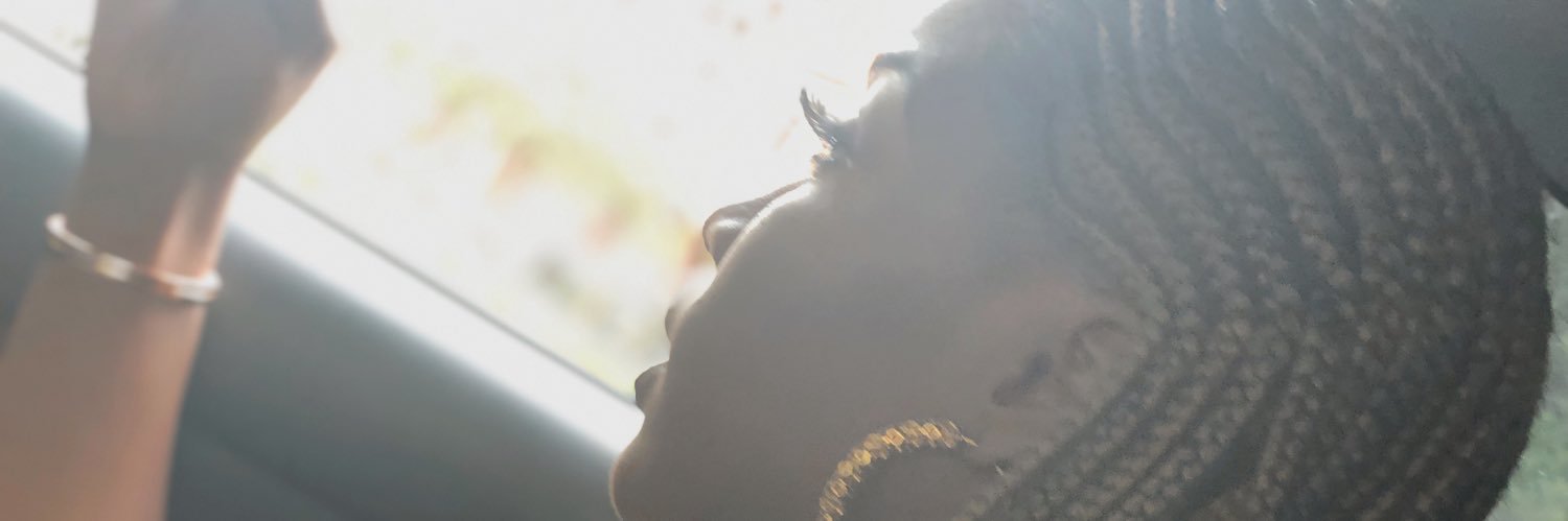 tolashe_'s profile banner image
