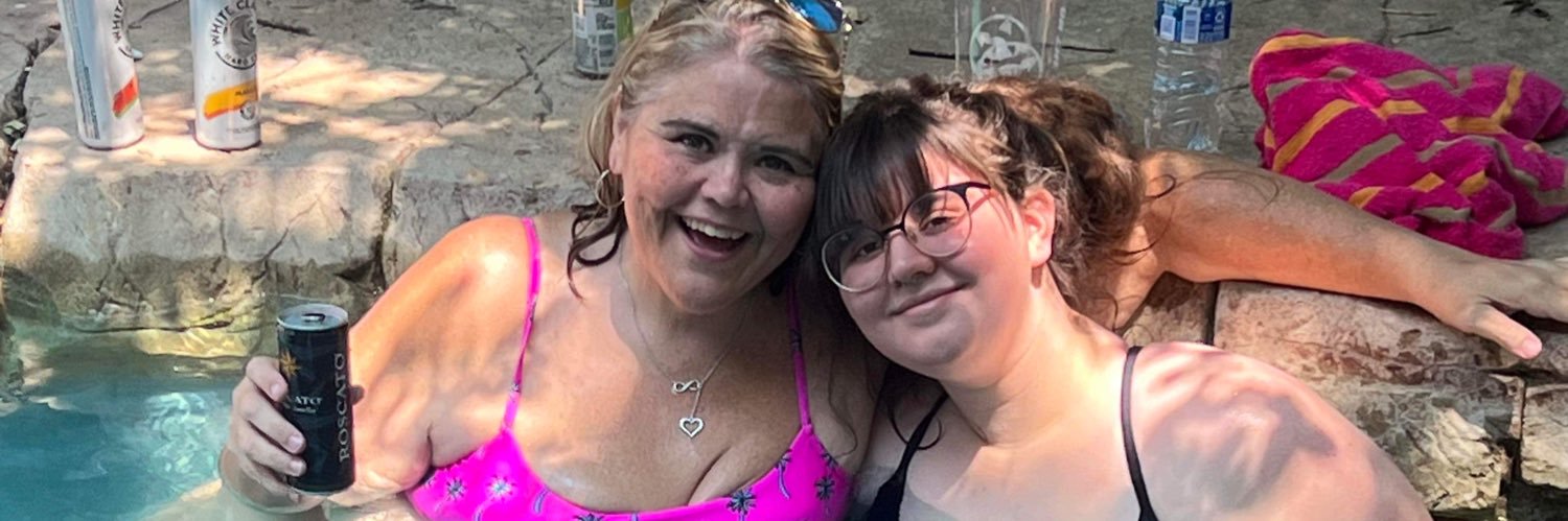 Zsalynn's profile banner image