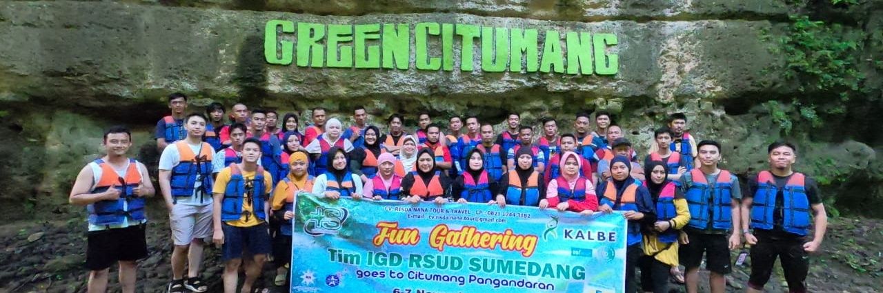 DeNoviyanti's profile banner image