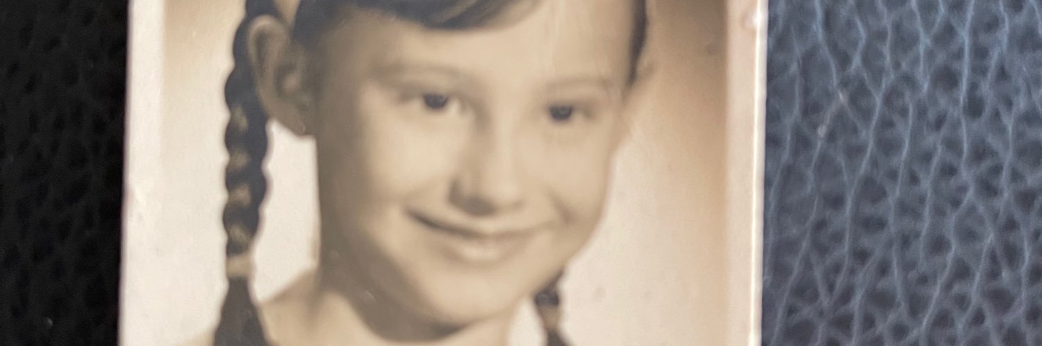 Montserrat Serrats banner