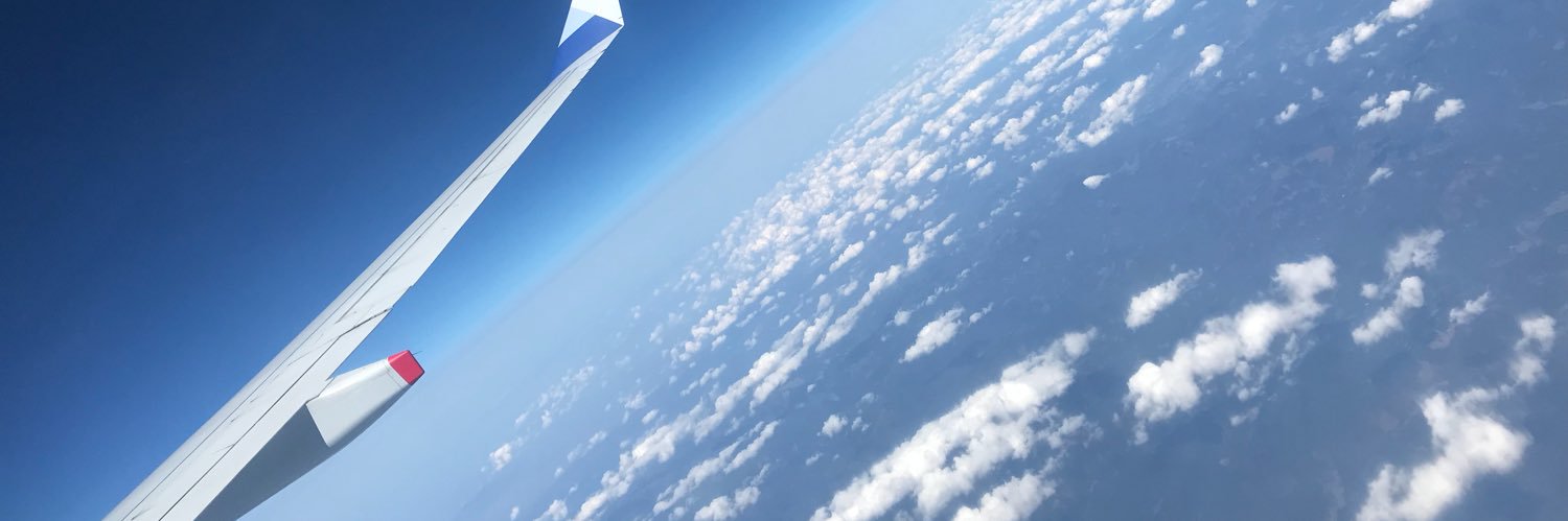 pikio09's profile banner image