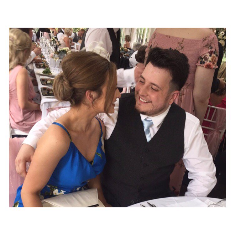 erinlinzi's profile banner image