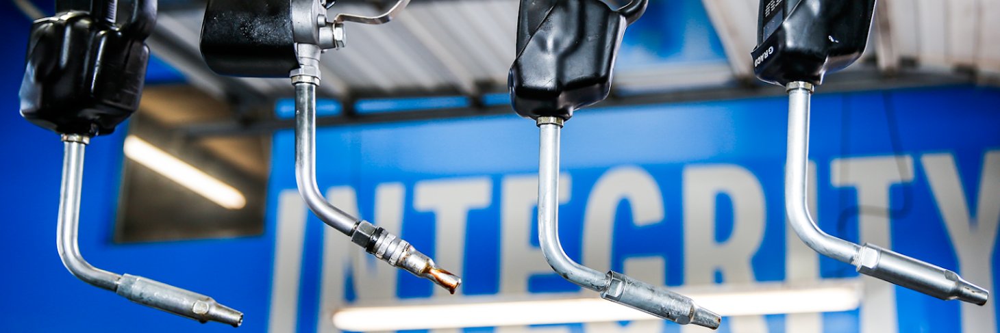 Express Oil Change & Tire Engineers banner