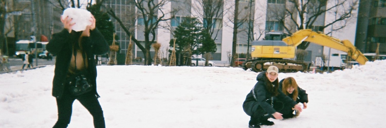 hinakadn5's profile banner image