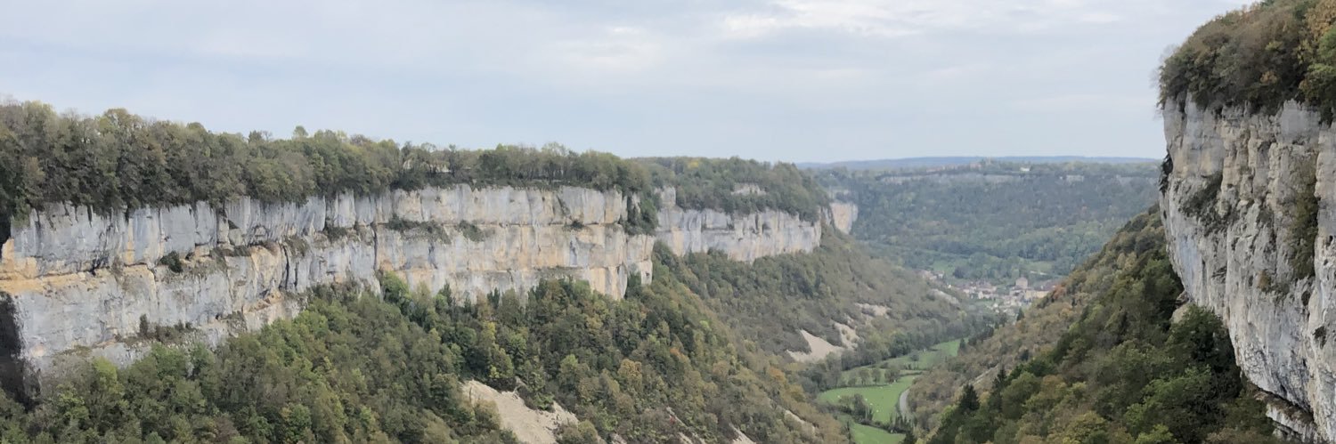 åmadeus måcmule banner