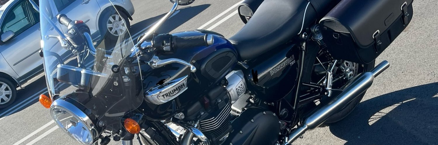 とみー💭 banner