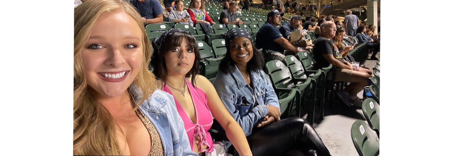 courtney_long33's profile banner image