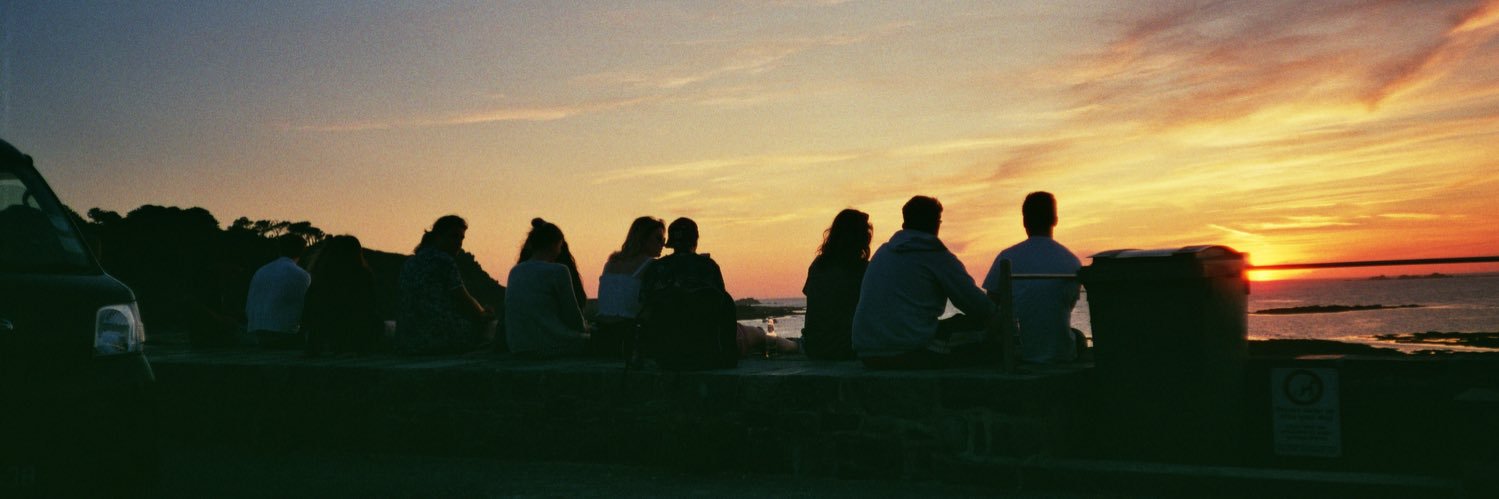 caitlinhoeguest's profile banner image
