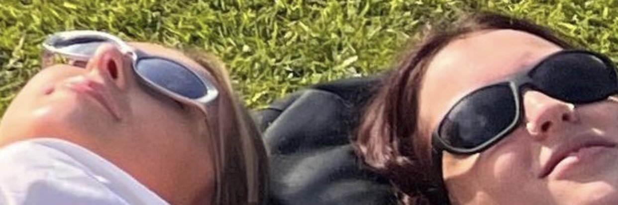 ellliewarner's profile banner image
