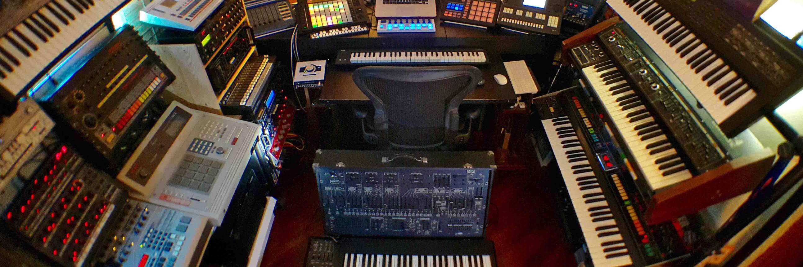 LoopSample's profile banner image
