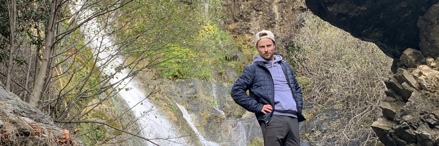tyleerlogan's profile banner image