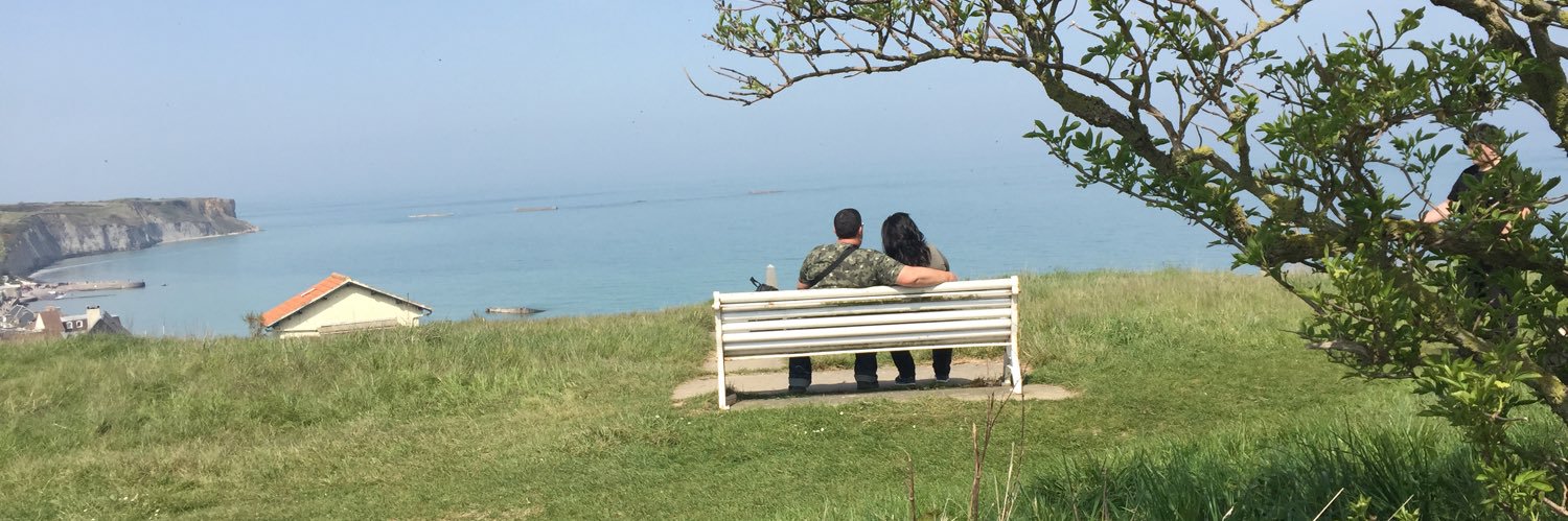 pinyolets's profile banner image
