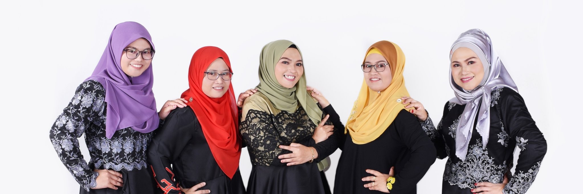 naznazeera's profile banner image