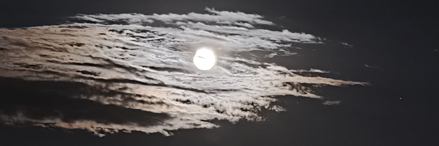 hyat_iste's profile banner image
