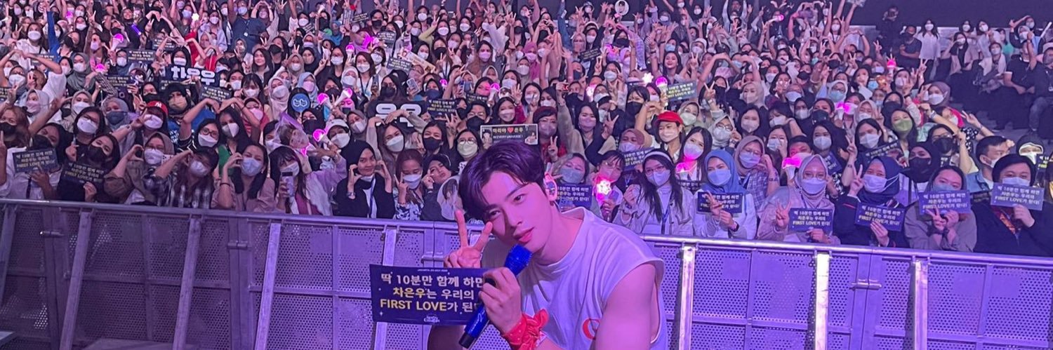 astroha_lee's profile banner image