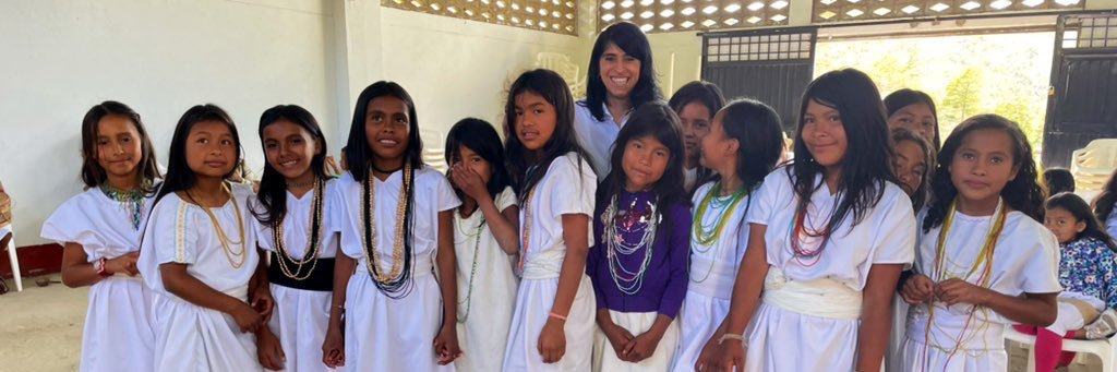 Constanza L. Alarcon banner