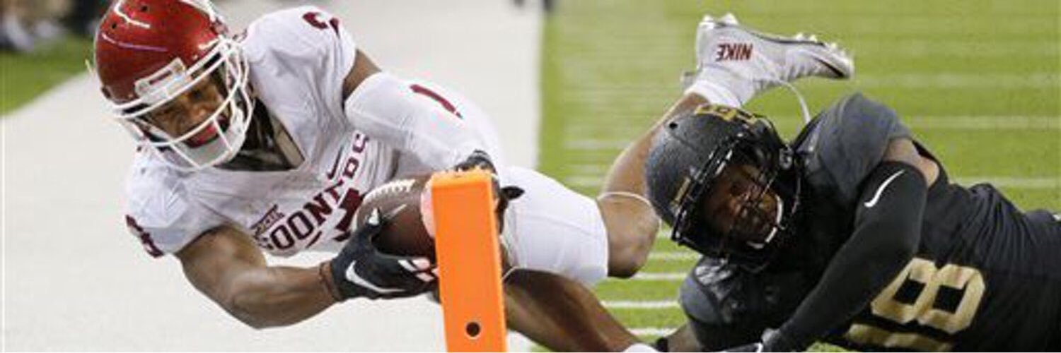 DeAndre Yedlin banner