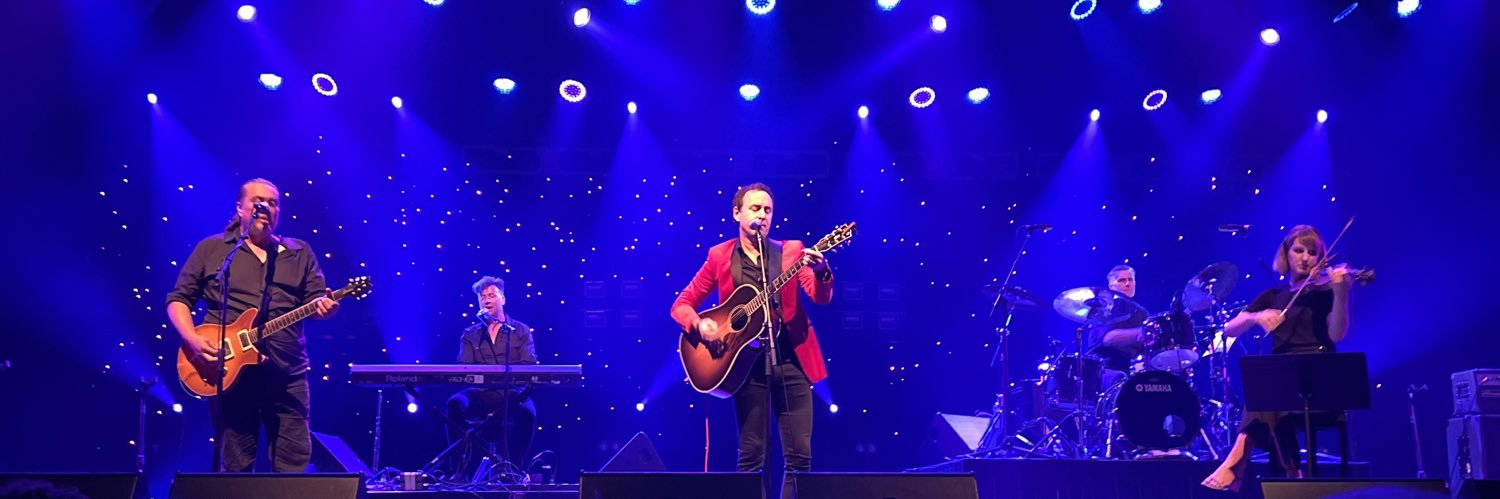 DamienLeith's profile banner image