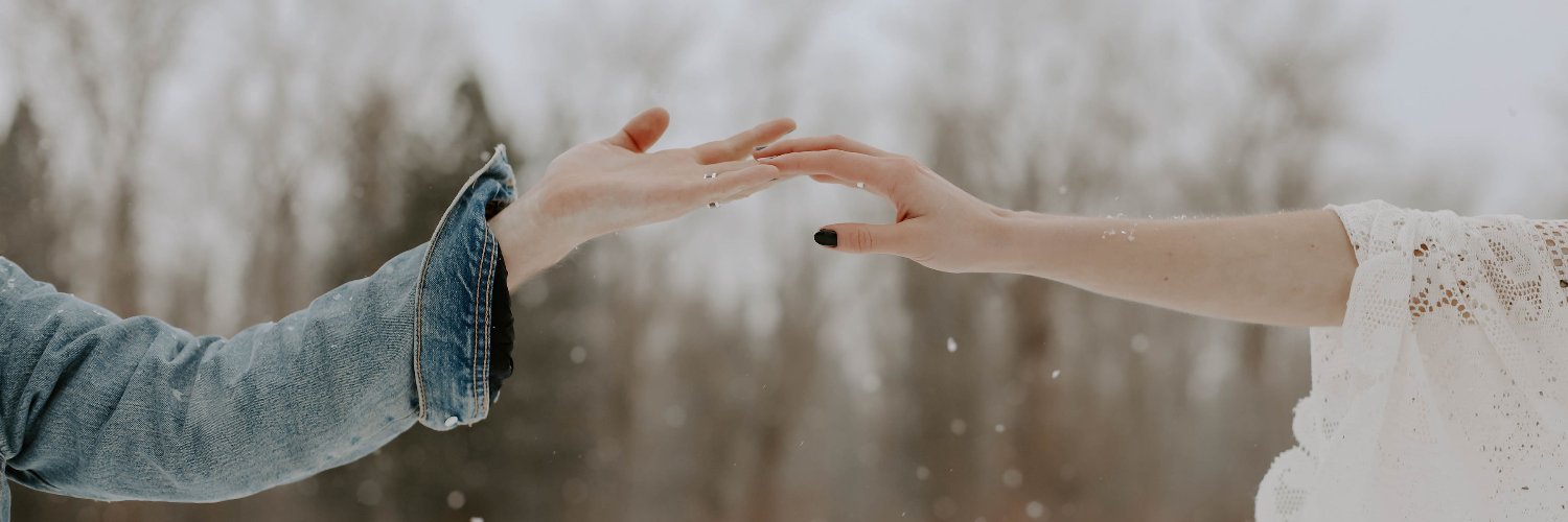 HeyItsCour's profile banner image
