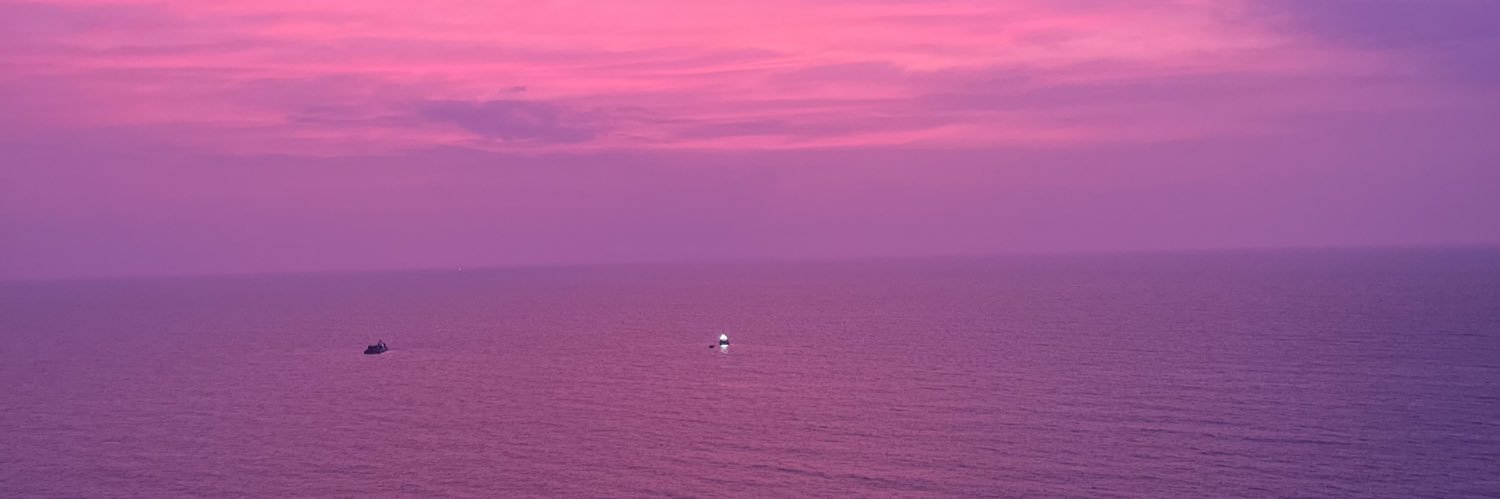 oveloza's profile banner image