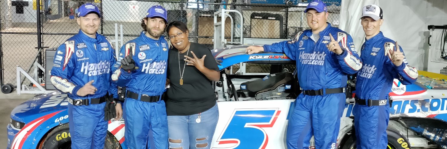 sarmoti22's profile banner image