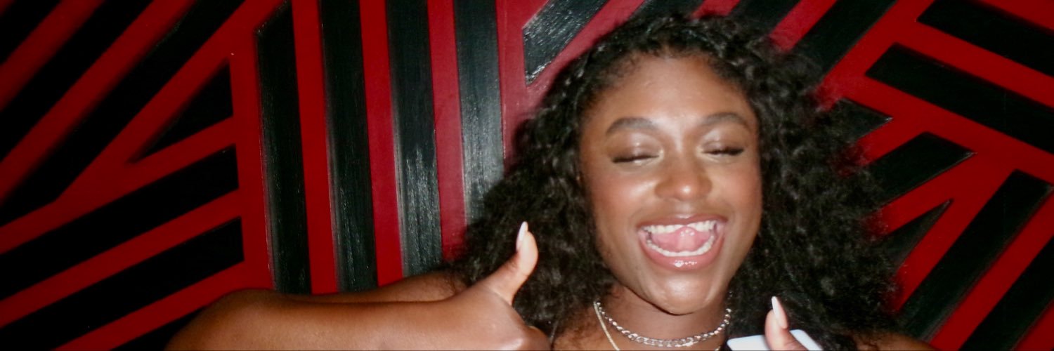 _Lizzyanna's profile banner image