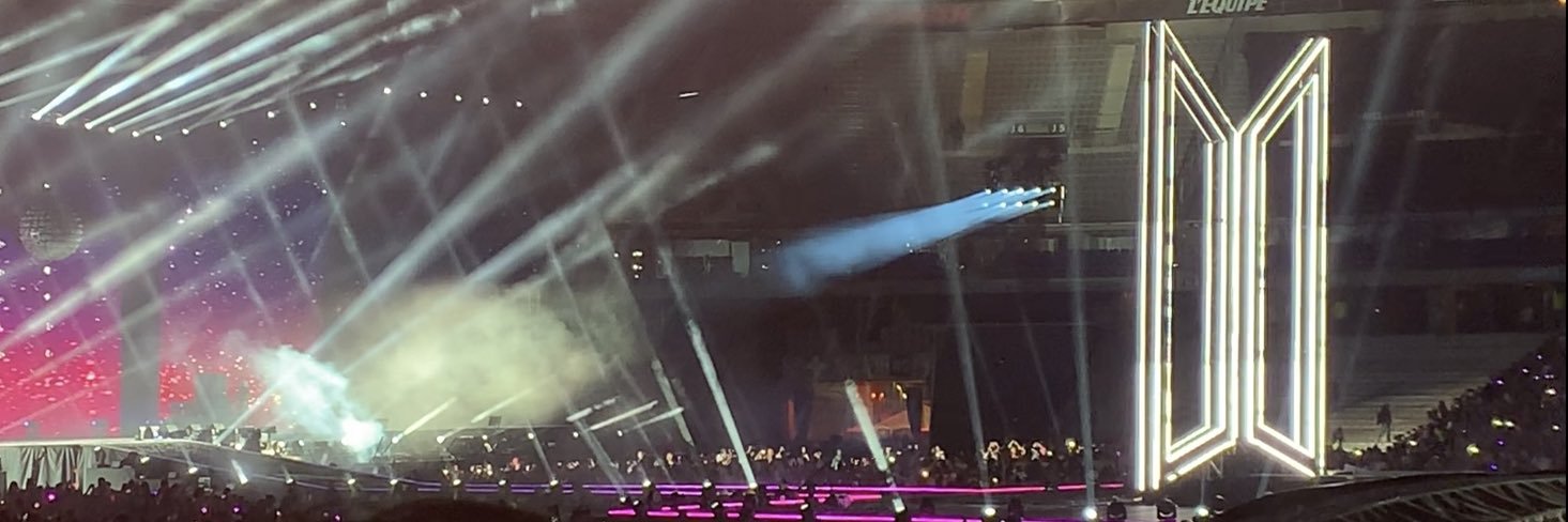 arianaymm's profile banner image