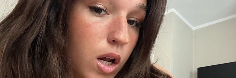 EllieInnes1's profile banner image