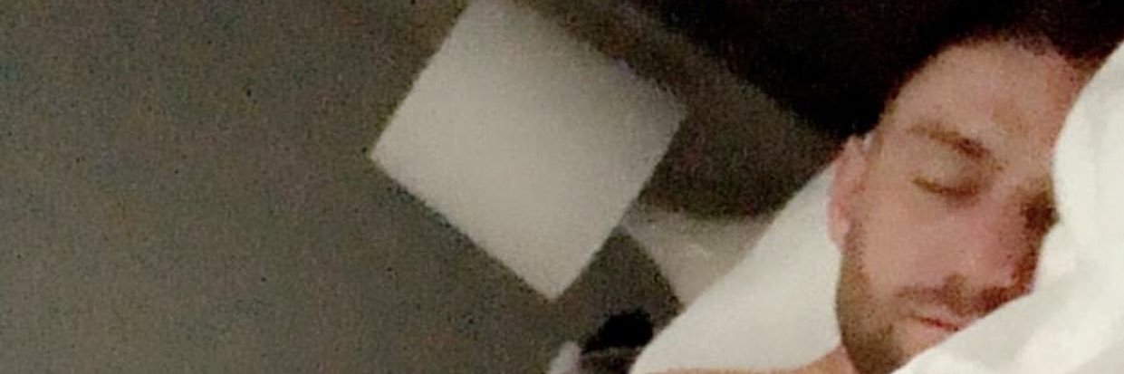 EzzzyE's profile banner image