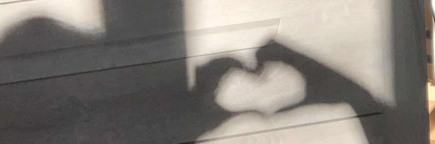 amelb_'s profile banner image