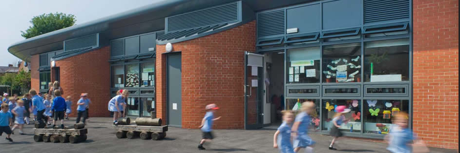 @Year2_Layton banner