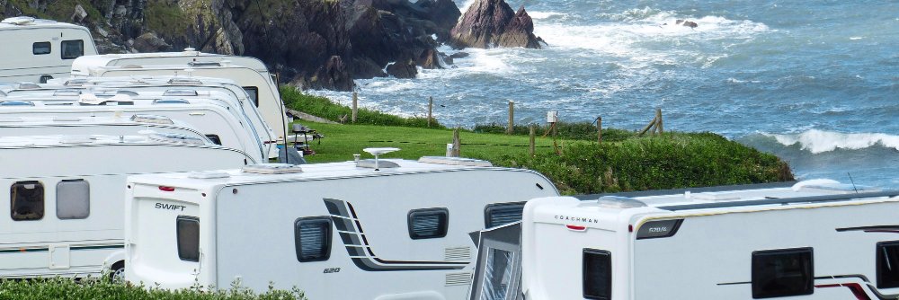 CARAVANING's profile banner image