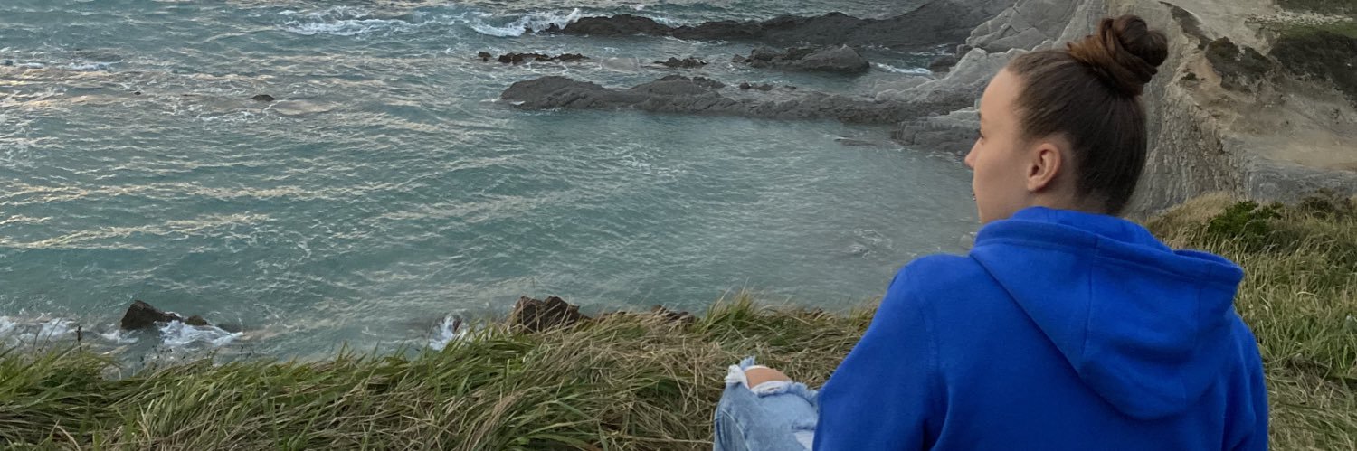 DariaDubij's profile banner image