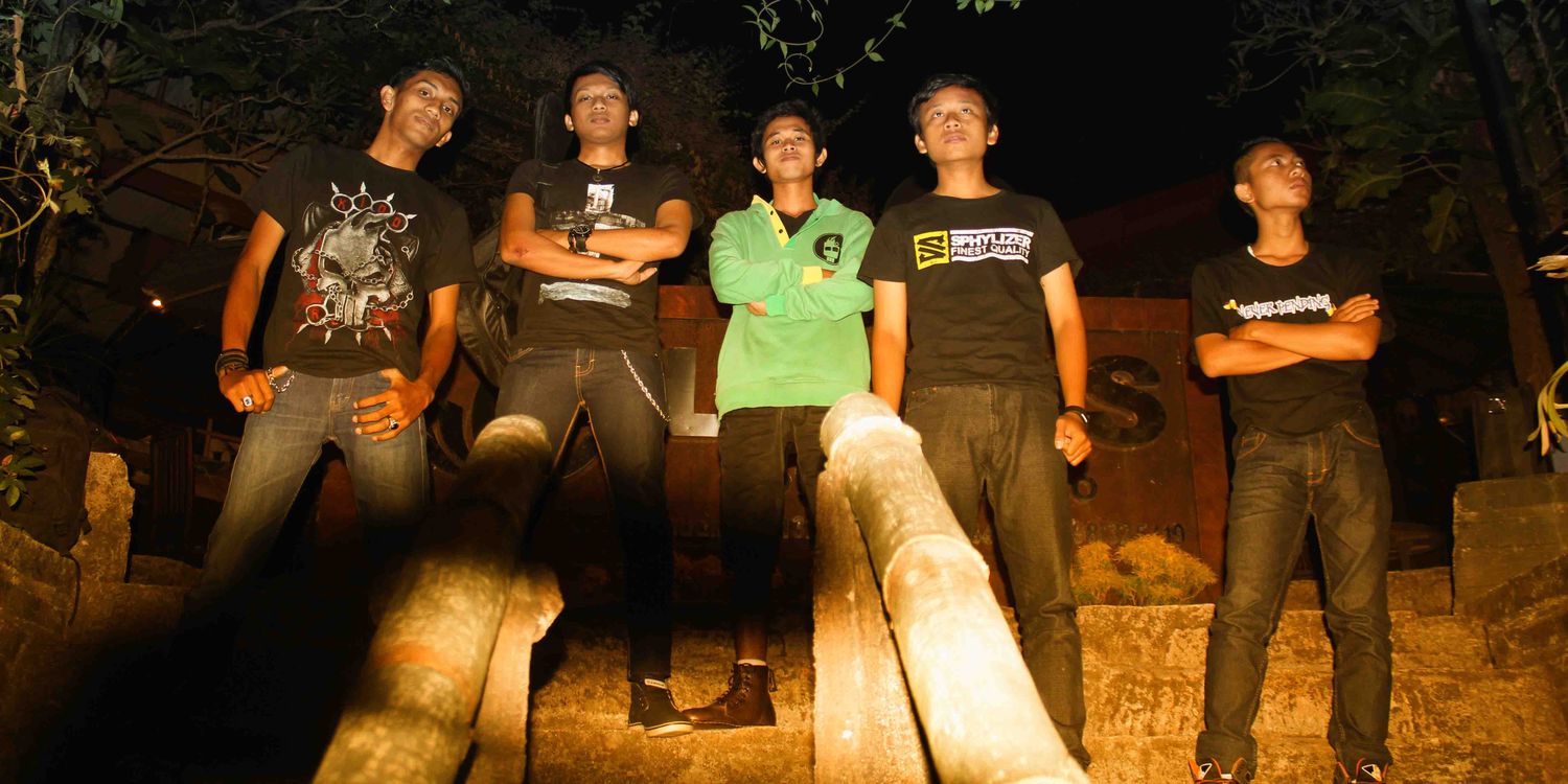 NeverPending's profile banner image