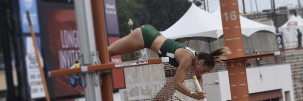 alyssaapplebee's profile banner image