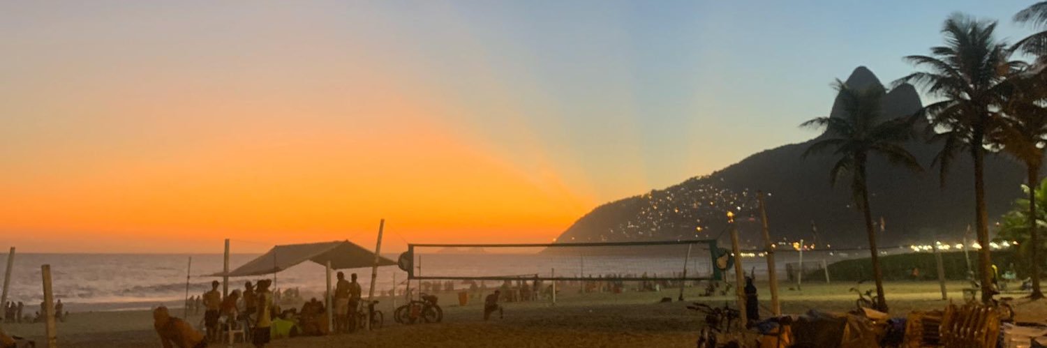 beatrizflou's profile banner image