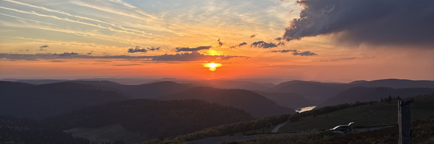 TriKwallker's profile banner image