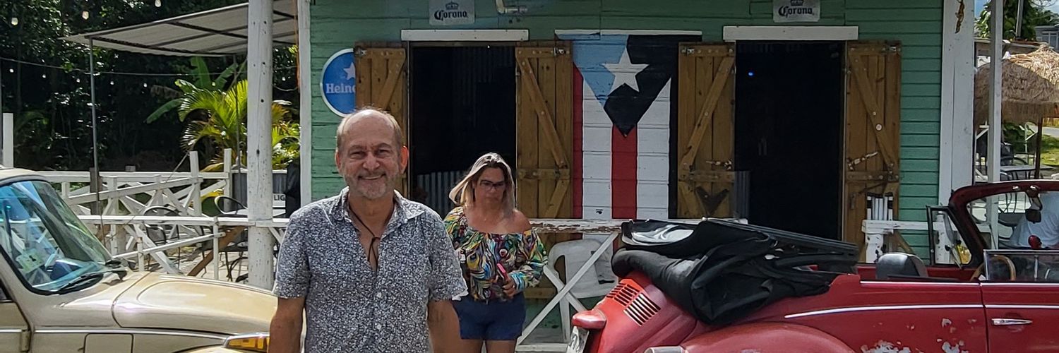 lagunabaez's profile banner image