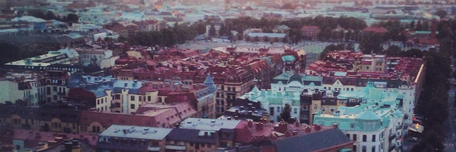 1bomik's profile banner image