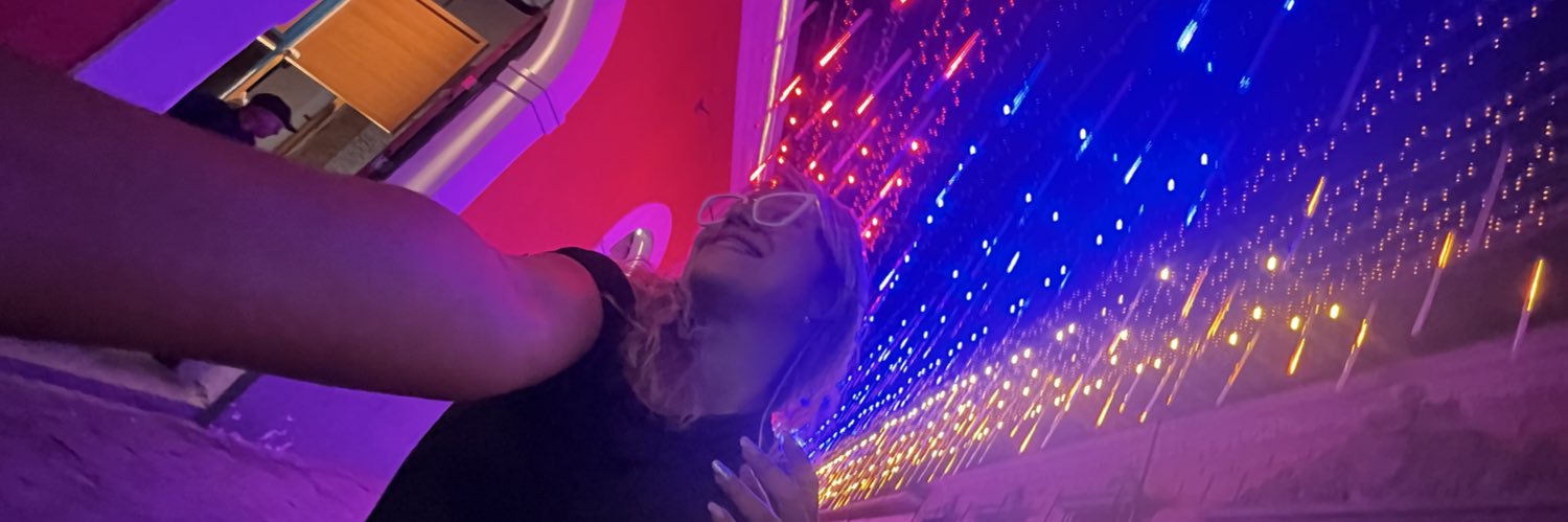 ElsyAlejandra's profile banner image