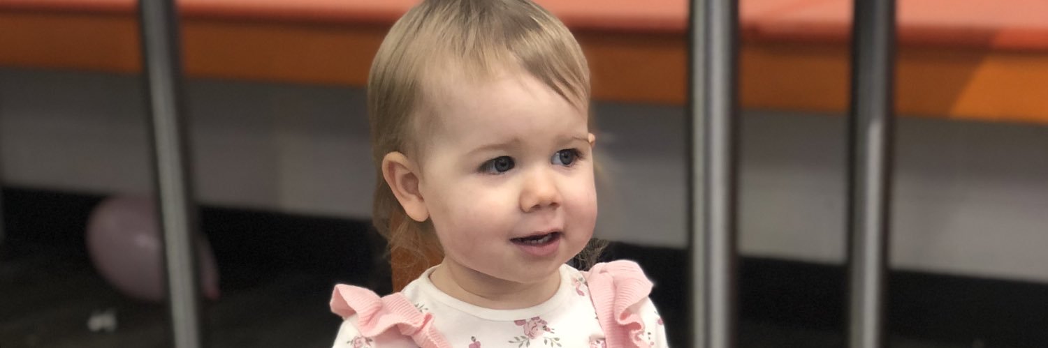 amyyoungxo's profile banner image