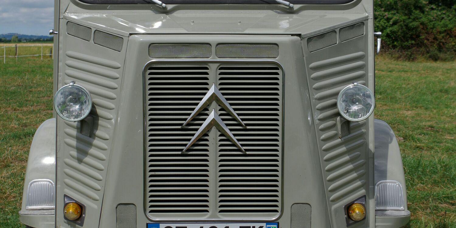8mars1973's profile banner image