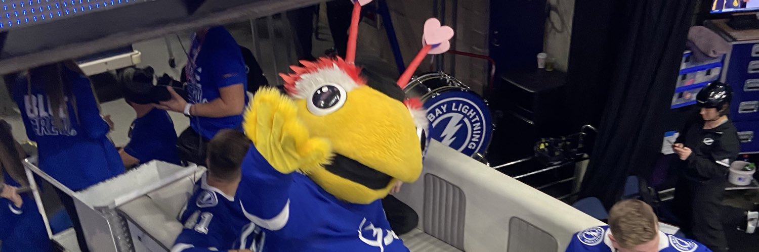 DefNotRob_'s profile banner image