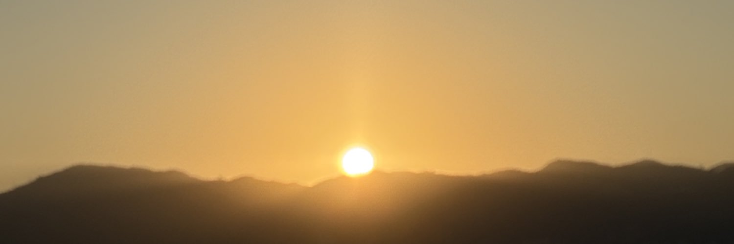 la_belll's profile banner image
