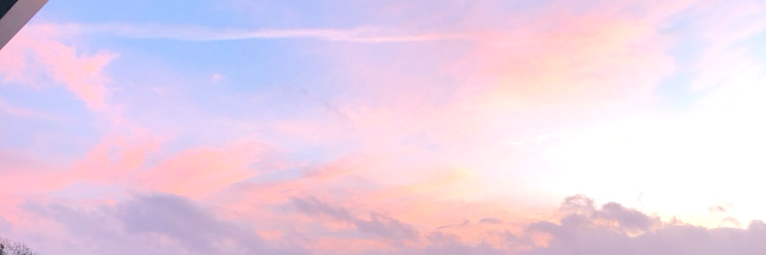 elliewhiteeeee's profile banner image