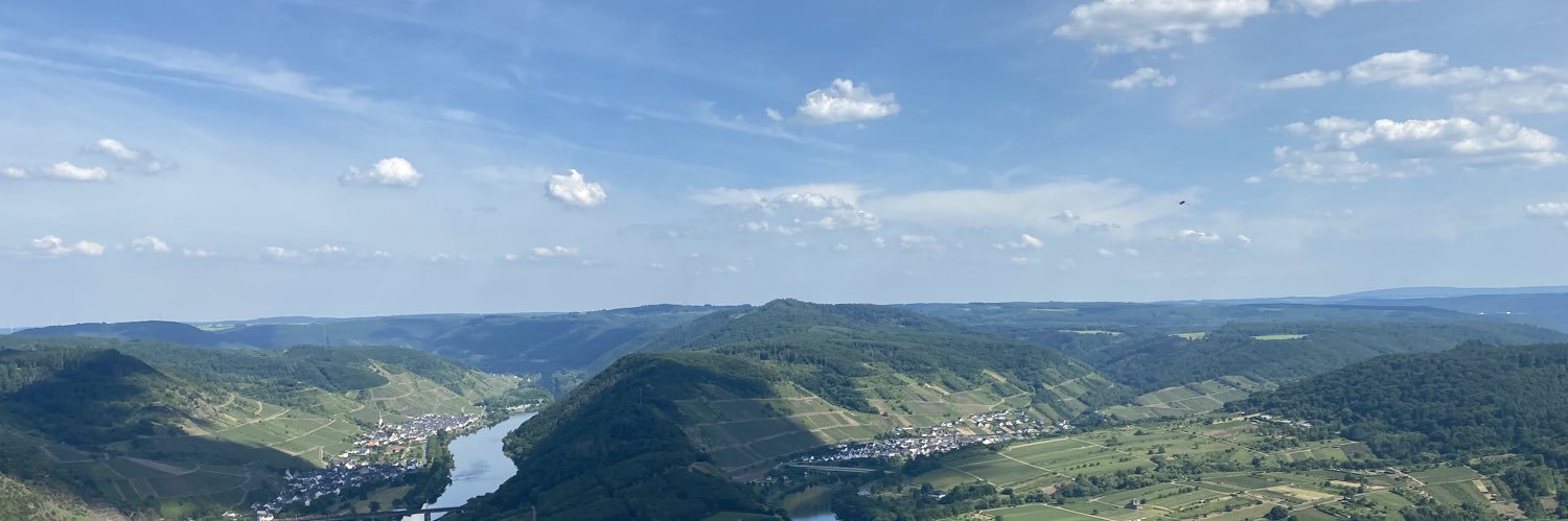 Danielgole's profile banner image